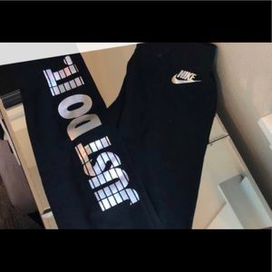Nike Metallic Logo leggings